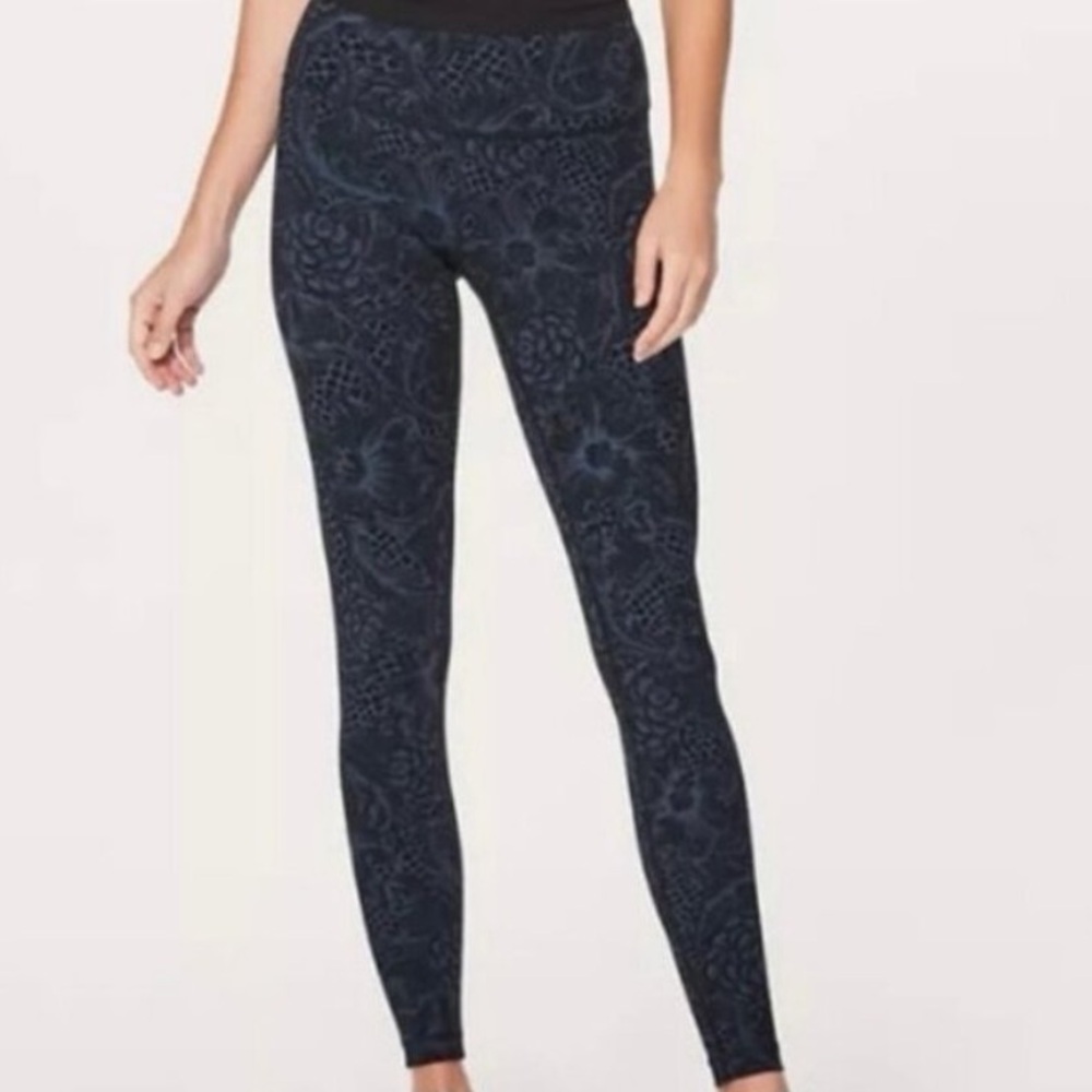 Lululemon Wunder Under Luxtreme HR